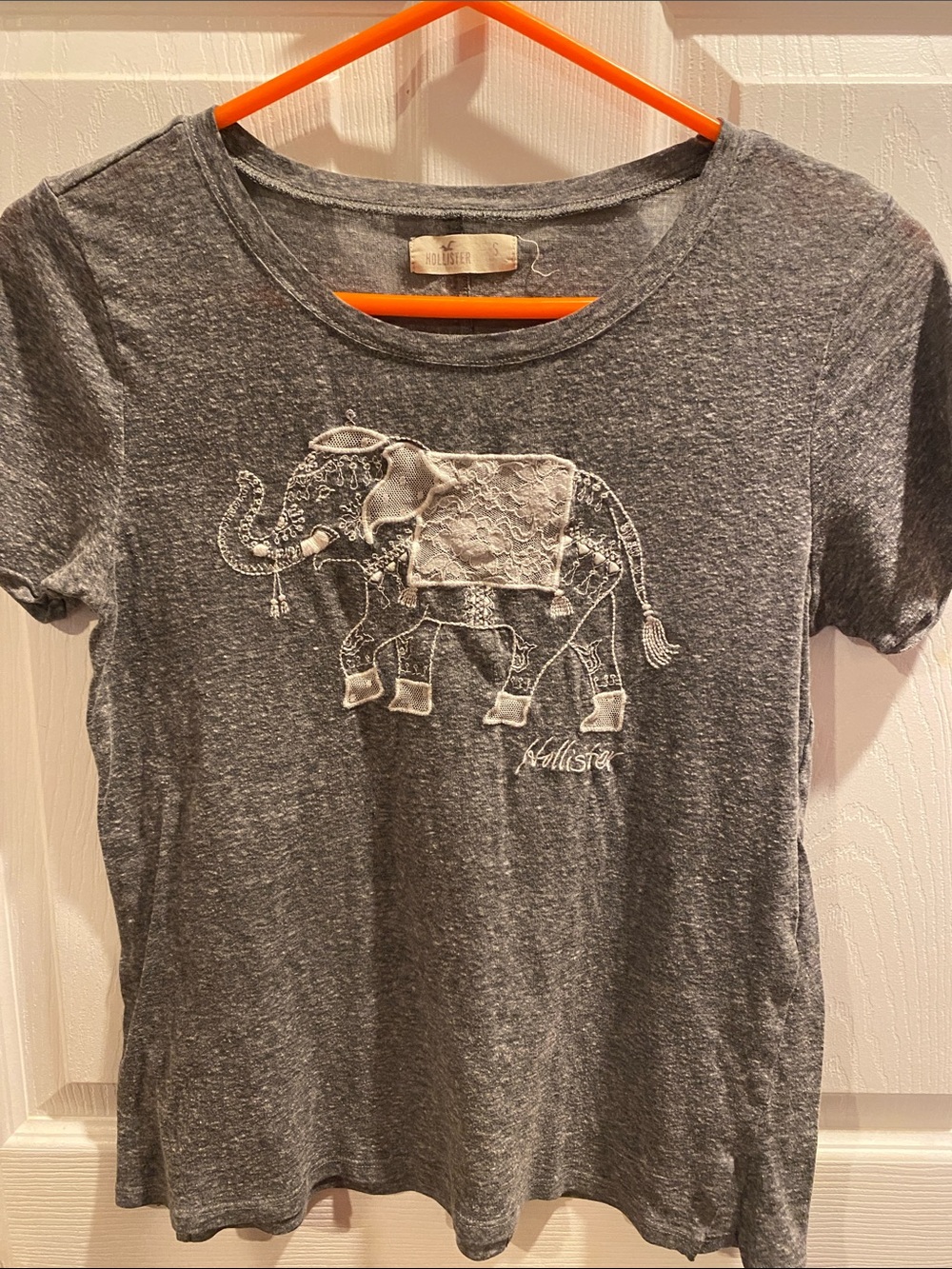 Hollister Gray Tee with Embroidered Elephant Graphic